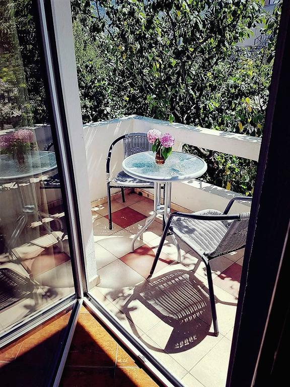 Guesthouse Berlin Bar Zewnętrze zdjęcie