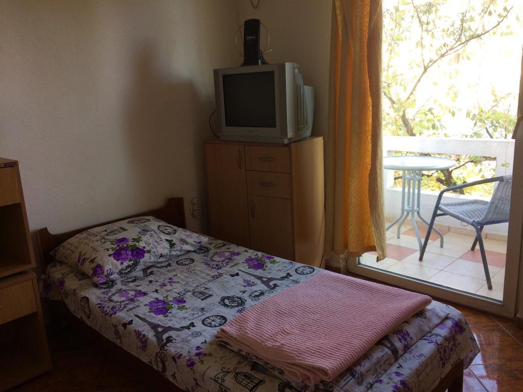 Guesthouse Berlin Bar Zewnętrze zdjęcie